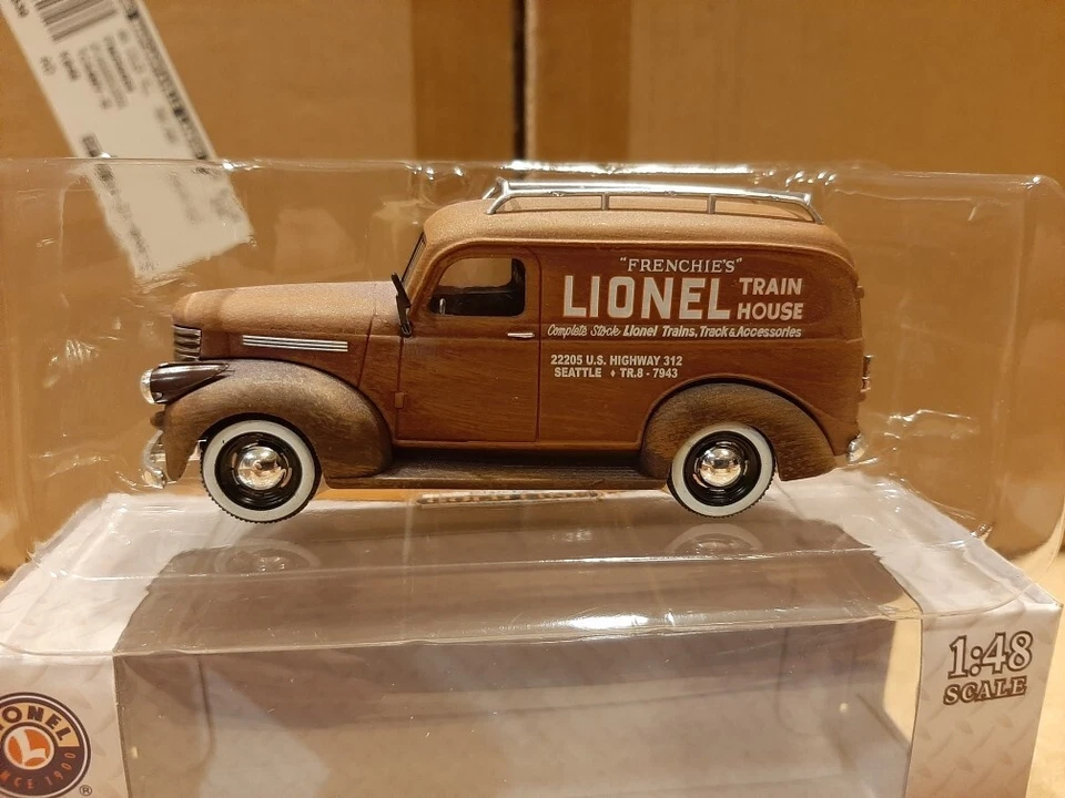 1:48 Scale Die-Cast 1946 Chevrolet Panel Truck - LIONEL TRAIN HOUSE -Retired NEW - Image 2 of 4