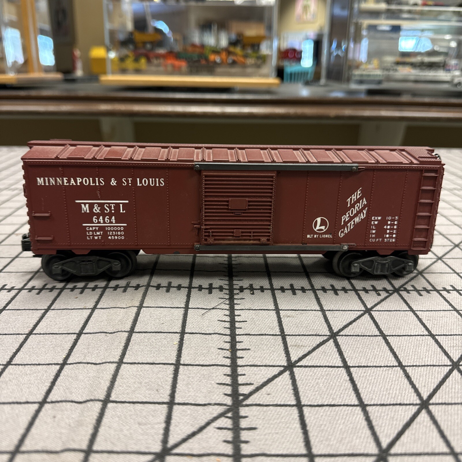 Vintage Lionel 6464-50 ~ Minneapolis & St. Louis "M&ST. L" Brown Postwar Box Car