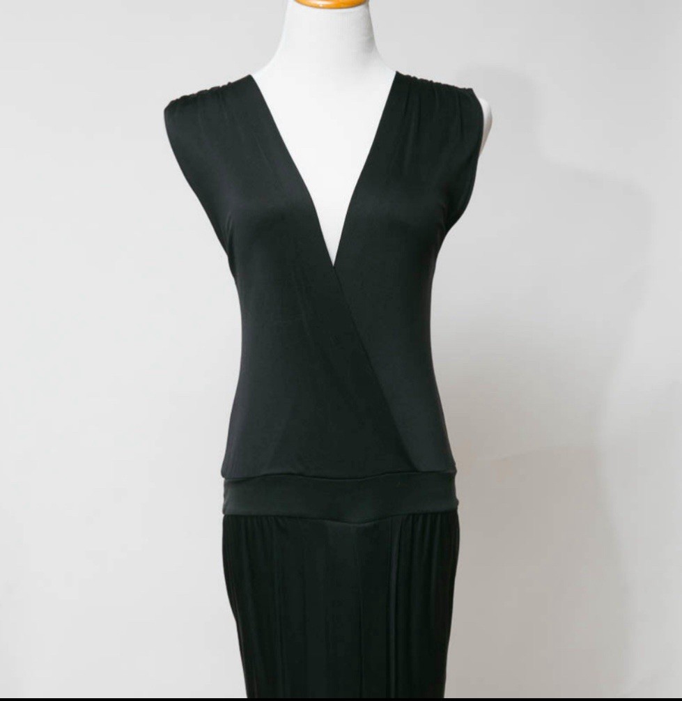 Mitch Lee Black Sleeveless Dress, Size 2, Bodycon Fitted Plunging Neck 100% Silk