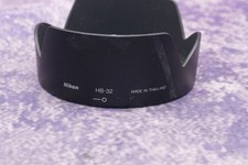 Nikon HB-32 Bayonet Lens Hood for 18-105mm, 18-140mm, 18-135mm, 18-70mm lenses