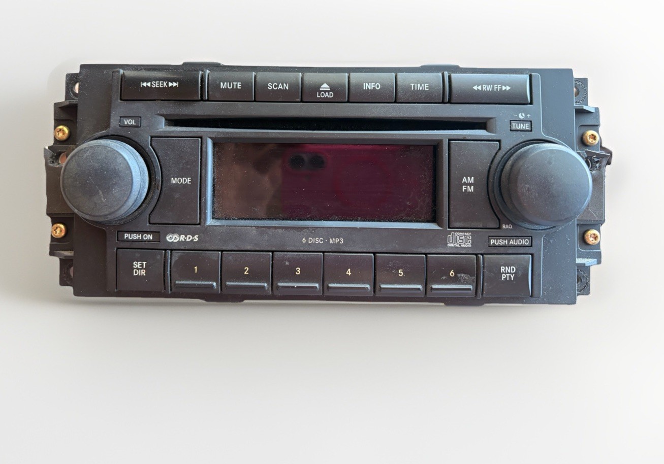 Jeep Chrysler Dodge 2004-2010 Radio AM FM 6 Disc CD Player RAQ P05091720AD
