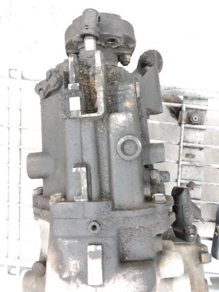 96-97 BMW Z3 Automatic Transmission 1.9L 111K Foto 3 de 4