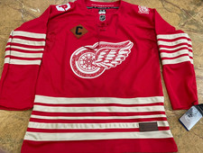 Top 10 Gordie Howe Cards of All-Time 16