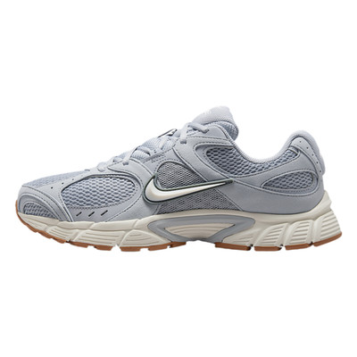 Nike V5 RNR Men's Shoes (Wolf Grey/Gum Medium Brown/Phantom)