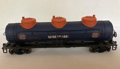 HO ATHEARN 1504 3 DOME TANK CAR UNION OIL UCOX 10171 BUILT, Kadee Couplers