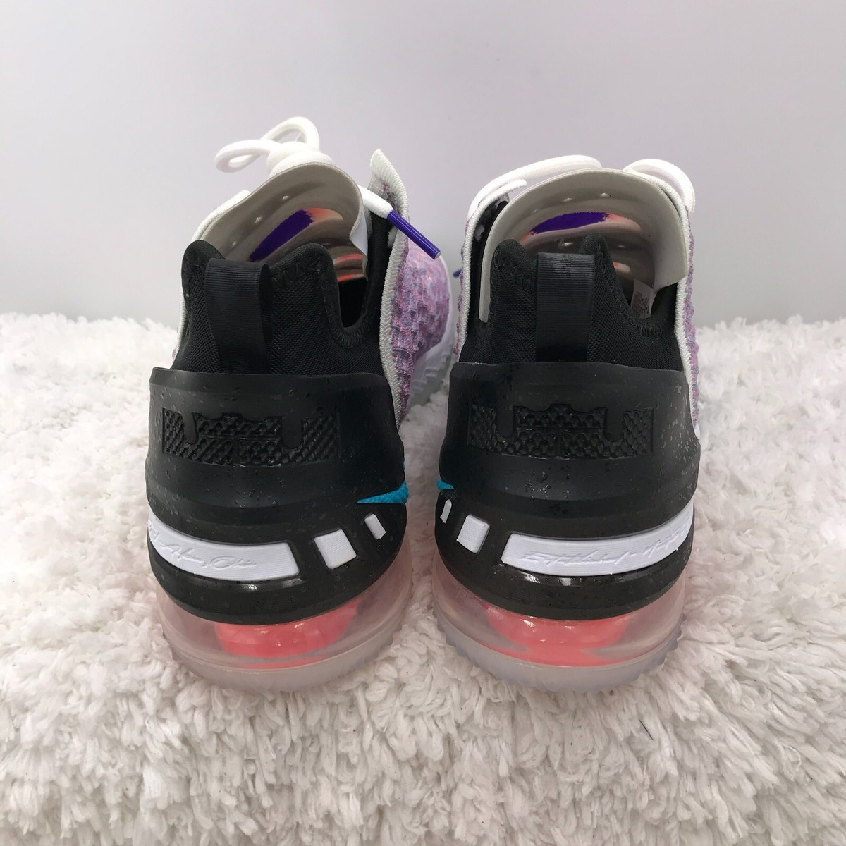 Nike Basketball Shoes Mens 8 US Lebron XVIII Multi Color  display picture 1