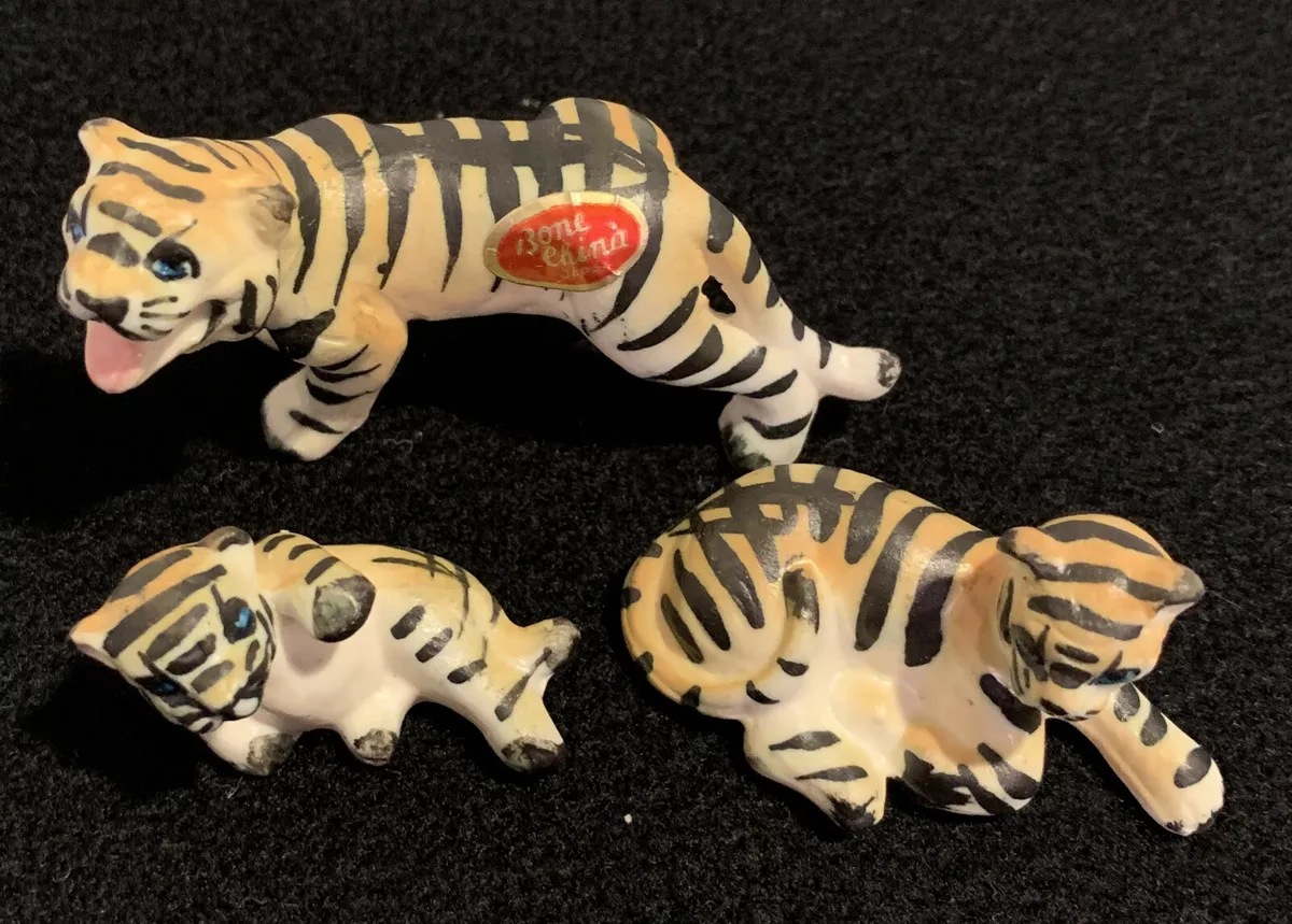 Bengal Tiger Running 3D Printed Miniature Figurine 