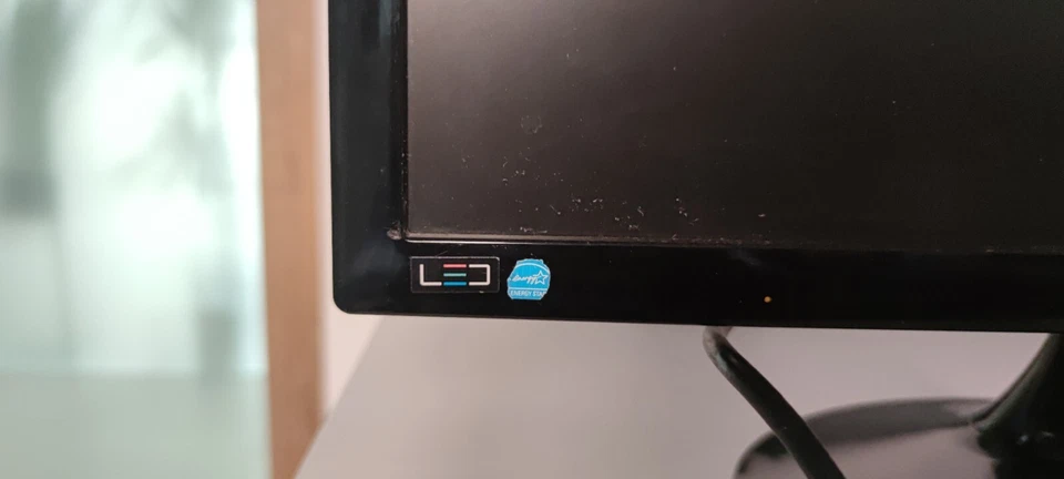 Samsung LED Monitor 60hz VGA Output - Immagine 4 di 4