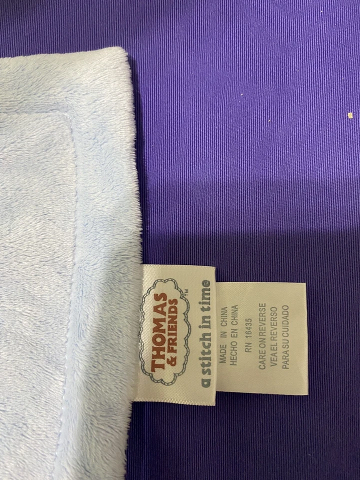 Manta de seguridad Thomas The Train Lovey con sonajero limpia Foto 3 de 4