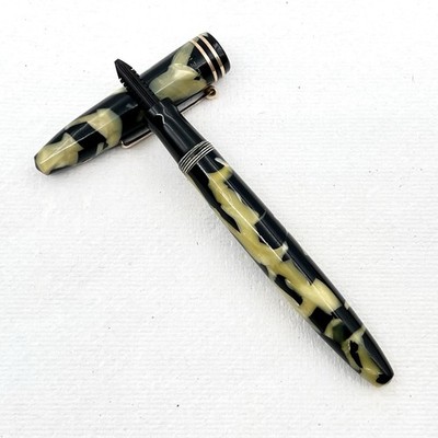 Wahl Eversharp Gold Seal Black/Pearl Fountain Pen w/o Nib (Equipoise?) - as is!