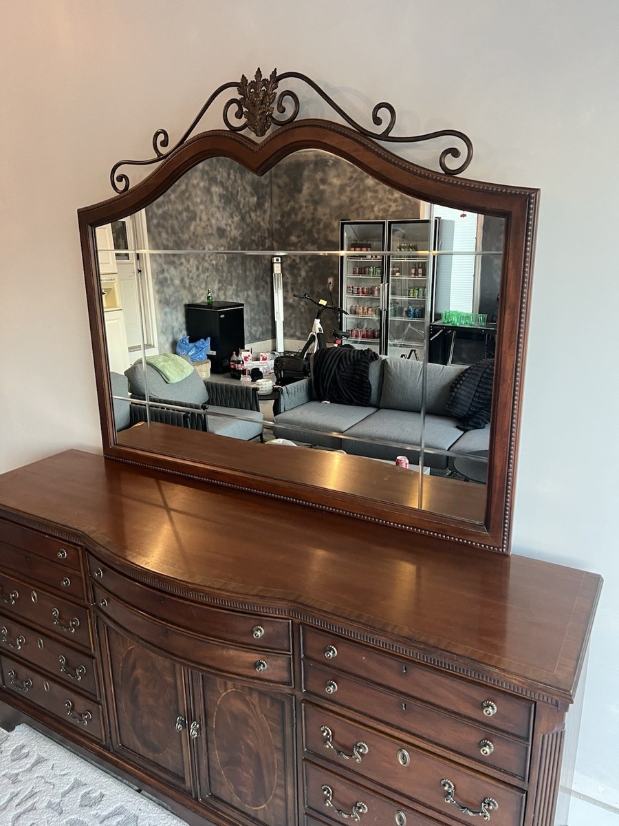 Drexel Heritage (Covington Park Collection) Dresser w/ Mirror