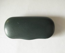 Hard Clamshell Eyeglasses/Sunglasses Case Green