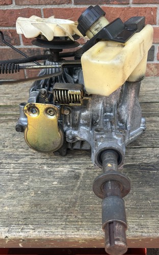 Simplicity Broadmoor 1693357 Tuff Torq K61 Transmission 1686812SM - Picture 6 of 12