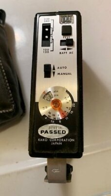 Vintage Kako Auto-Beam 35 mm Auto Beam Strobe Light w/Case Japan 