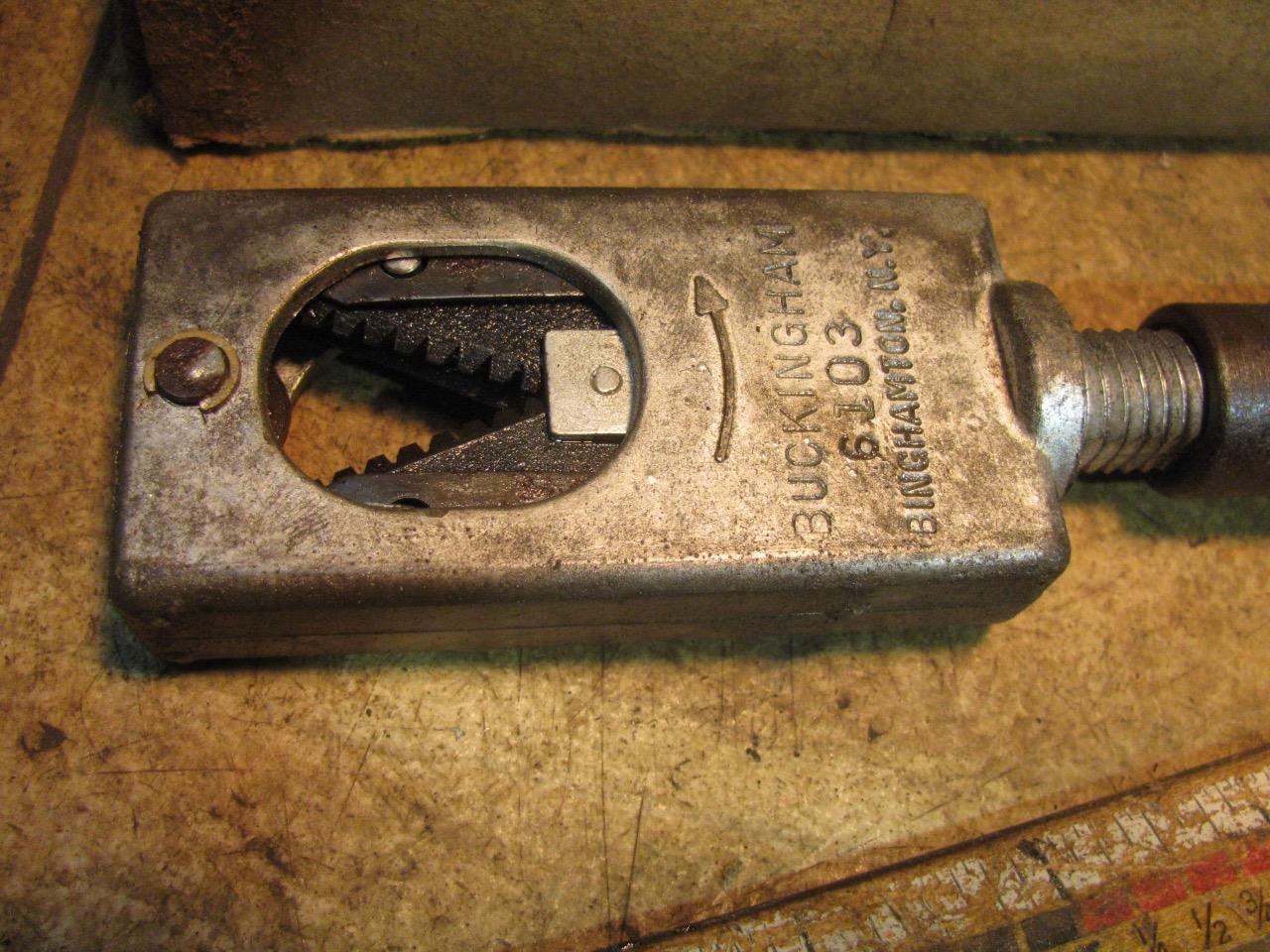 Buckingham 6103 Thread Restorer Thread Chaser | eBay