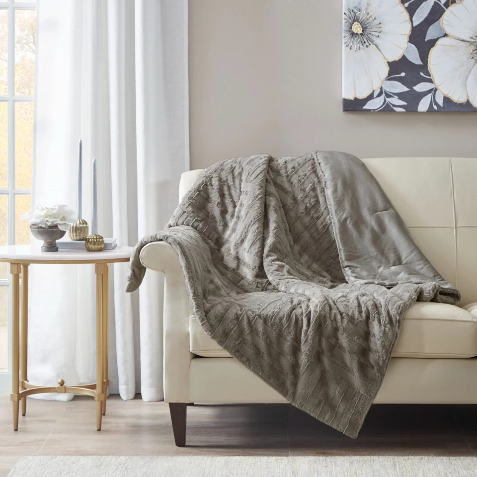 Madison Park Arctic Ultra Plush Down Alternative Throw 50x60 - Image 2 of 4
