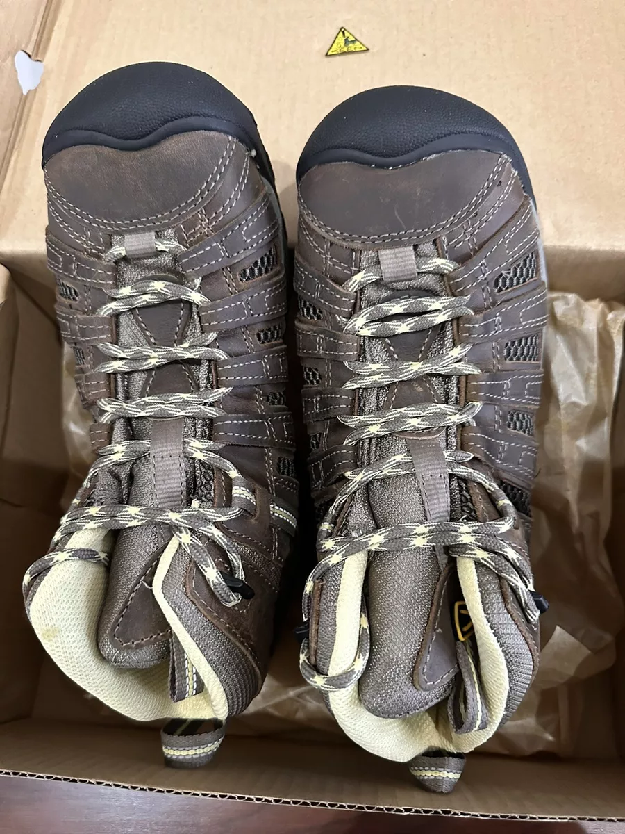 Keen women's voyageur deals mid hiking boot