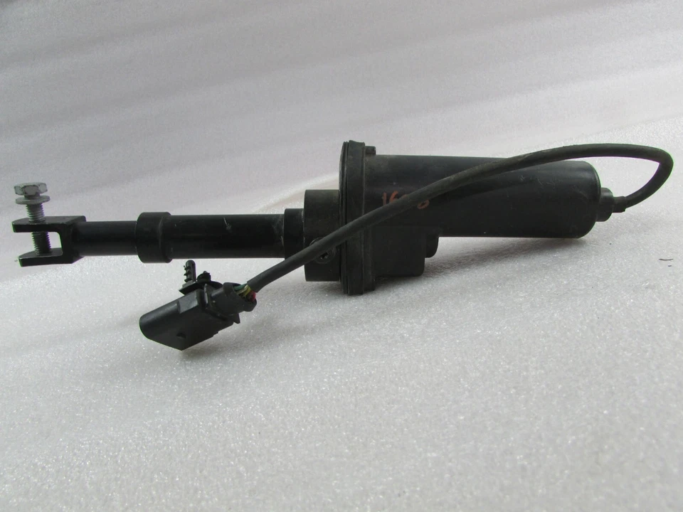 Lamborghini Aventador, actuador/motor de ala de murciélago, usado, P/N 470901127C Foto 3 de 4