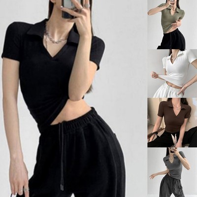 Schlichte einfarbige Damen T-Shirts mit stylischem Design und bequemem Schnitt