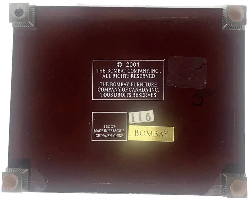 Caja de almacenamiento de fotos de madera de caoba Bombay Company para 101 fotos de 4x6 y 3x5 Foto 4 de 4