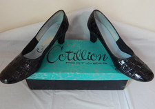 VTG 60's Cotillion Footwear Black Patent Leather Textured Woman's Shoes Size 7AA
