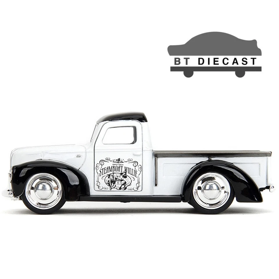 JADA DISNEY'S MICKEY MOUSE STEAMBOAT WILLIE 1941 FORD 1/32 WHITE / BLACK 36091 - Image 3 of 4