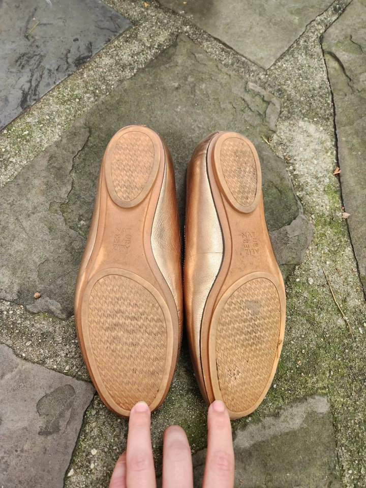 Naturalizer Gold Flat Shoes Size 9.5 Women - Image 3 of 4