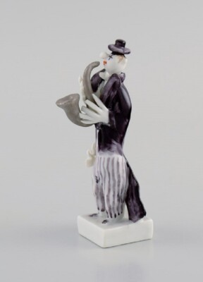 Peter Strang (b.1936) for Meissen. Figure in hand-painted