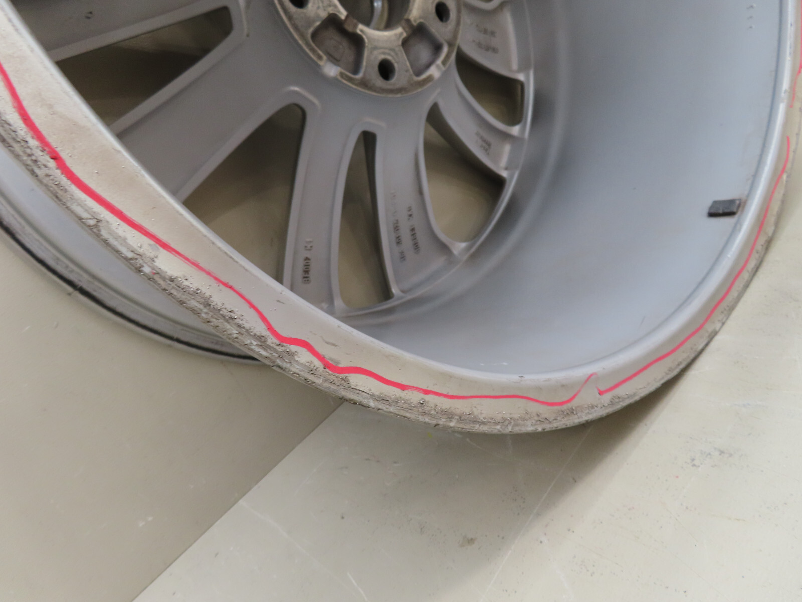 2017 BENTLEY BENTAYGA FACTORY WHEEL RIM 10JX21 OEM 36A601025B-PTD
