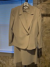 NWT Le Suit 2 Piece Beige Plaid Skirt Suit Size 18