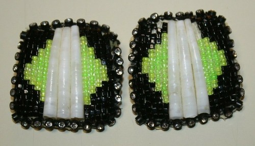 NEW NATIVE AMERICAN BEADED EARRINGS 1 1/2"X1 1/2" BLACK/GREEN/WHITE - Picture 1 of 2