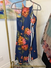 Women's Sleeveless Floral Zara Medium Dress