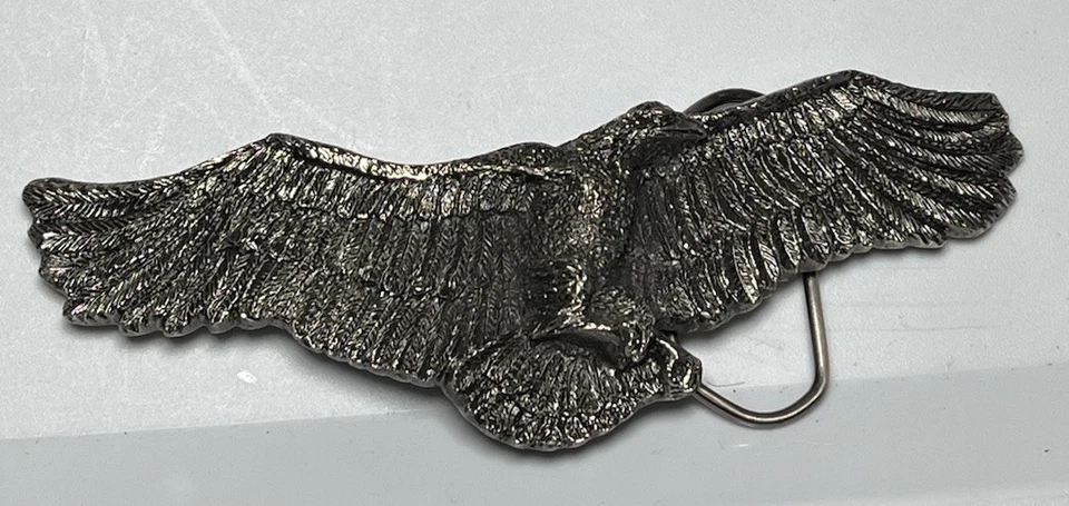 Hebilla de cinturón vintage Flying Eagle Bird 5-1/2” 1981 peltre tono plata América Foto 2 de 4