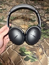 Bose QuietComfort Black Noise-Cancelling Headphones 884367-0100