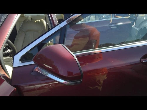 Used Left Door Mirror fits: 2013 Lincoln Mkz Power approach lamps heated painted