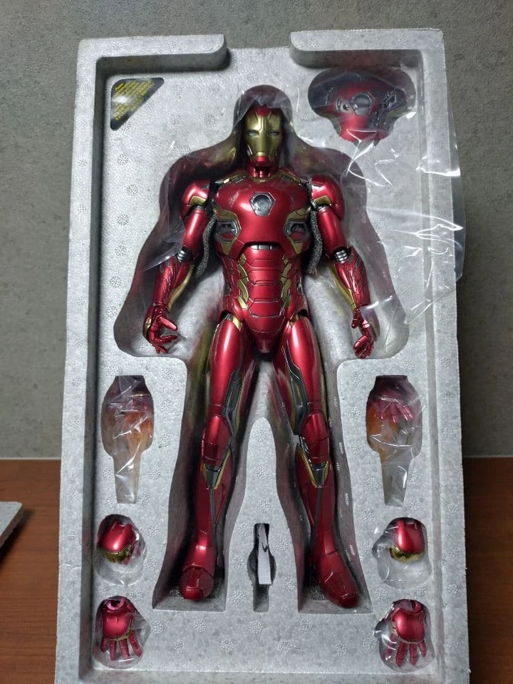 Hot Toys Iron Man Mark 45 Movie Masterpiece Diecast Figure 1/6 Scale Auth Japan - Image 3 of 4