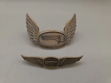 WESTERN AIRLINES Pilot Cap Badge 4th issue Sterling LGB & 1st Officer Tanner&Co.