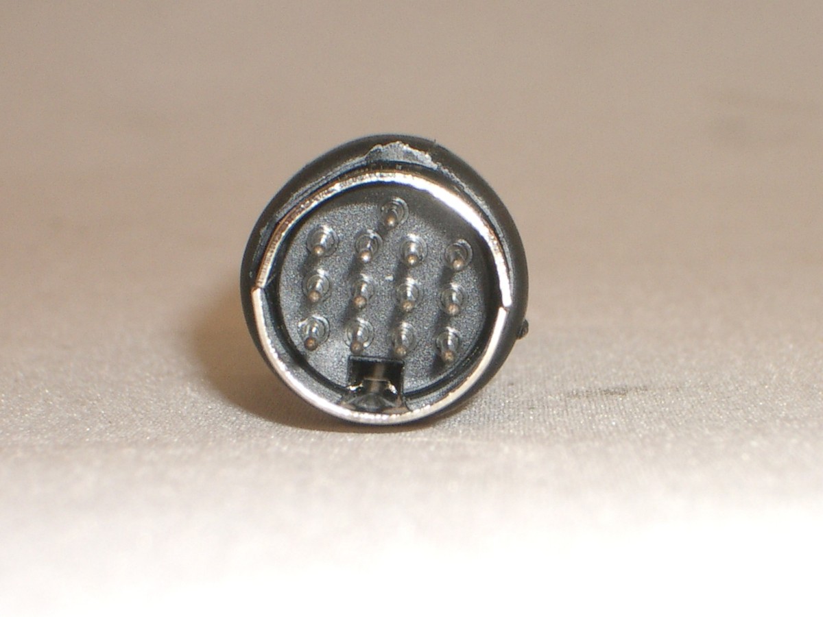 JETSTREAM JTDIN131 PD-13 13Pin DIN PLUG CONNECTOR FOR ICOM IC7000