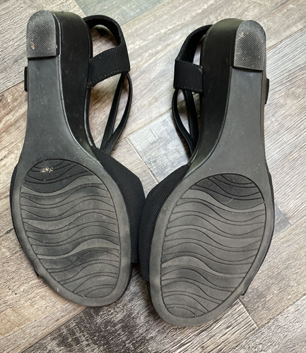 IMPO Stretch Women’s Sandal Low Heel Black Rivel Size 6.5M Silver Accent - Picture 6 of 7