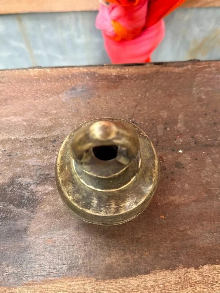 Campana de curación tibetana de meditación de forma rara forjada a mano de bronce antigua 1700 Foto 4 de 4