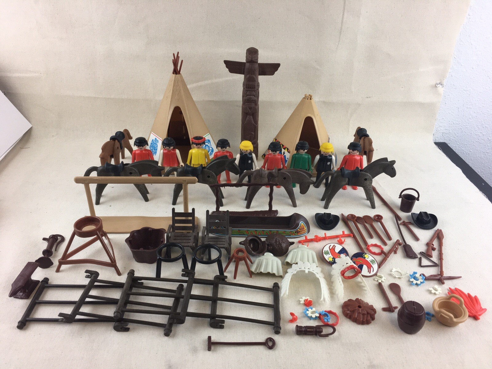 LOT Playmobil Indiens – Tipi, Canoë, Cheyenne, Sioux – Farwest – Occasion