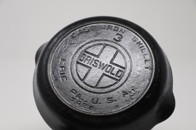 GRISWOLD 3 Cast Iron Skillet LARGE LOGO ERIE PA USA with