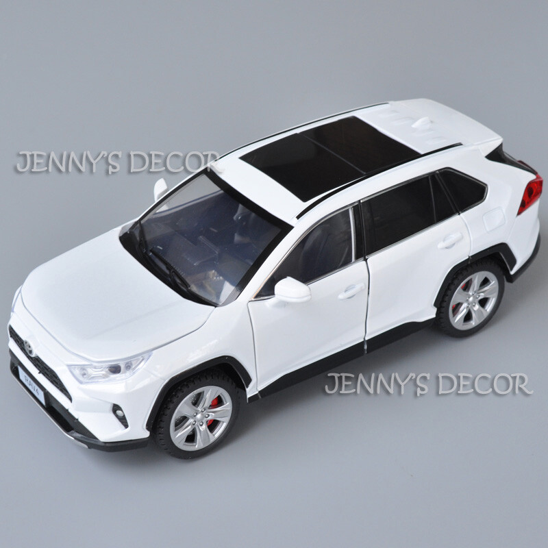 1:24 Scale Diecast Model Toyota RAV4 Pull Back Toy Car With