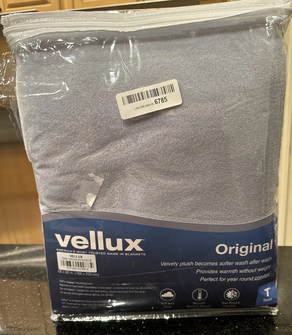 Vellux Blanket Original Velvety Twin Size Wedgewood Blue New In Package