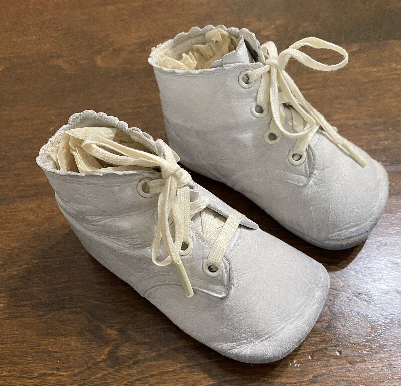 Vintage Mrs Day's Ideal Baby Shoes size 3 in orig… - image 2