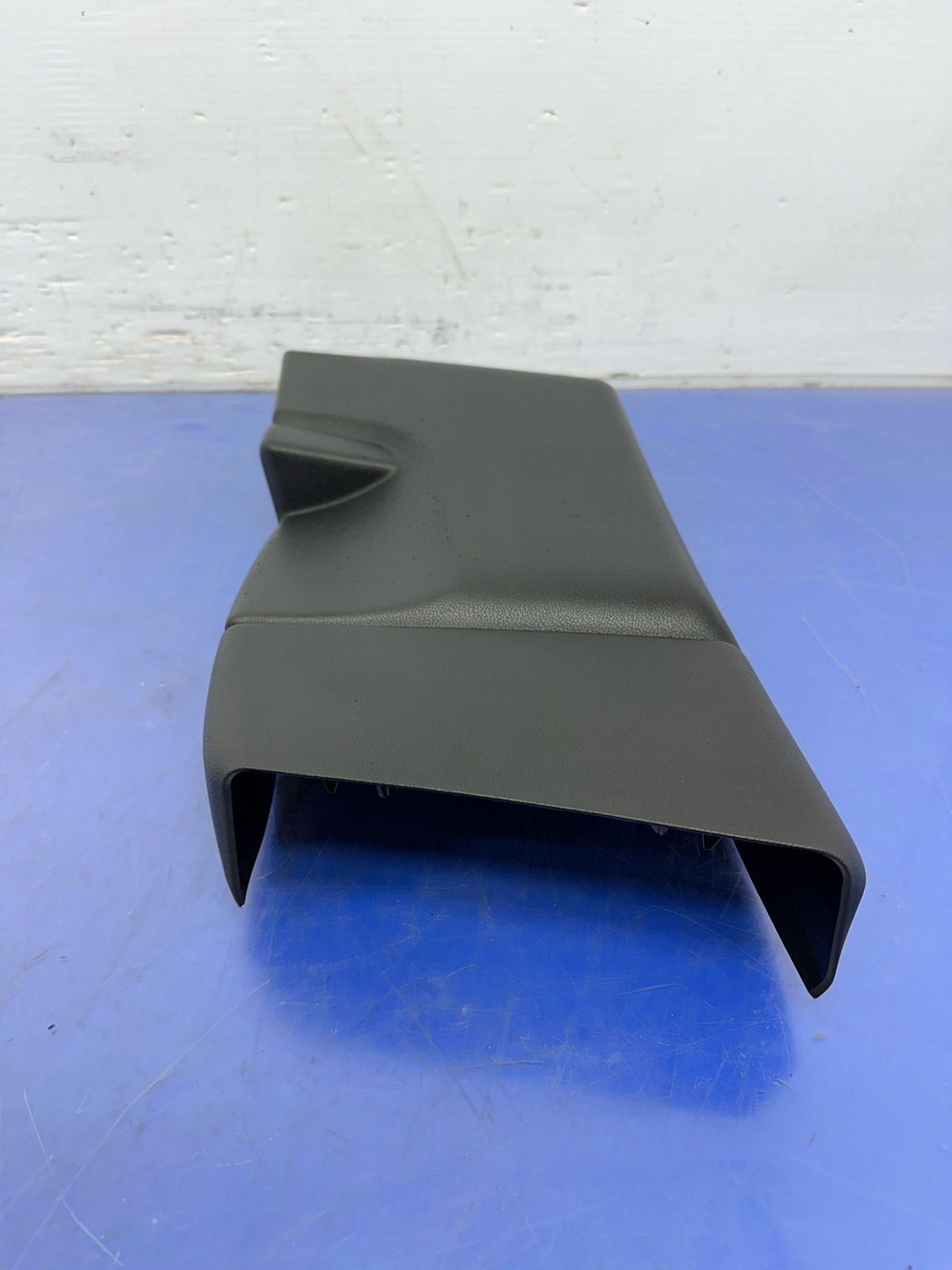 2017-2020 MASERATI LEVANTE M161 B PILLAR CENTER TRIM COVER PANEL SET 670040376