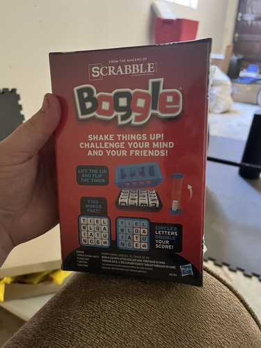 Hasbro Boggle From The Makers Of Scrabble - 3 Minute Word Game Brand New Sealed - Picture 2 of 2