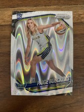 147 Paige Bueckers 2025 Panini Prizm White Seismic Prizms