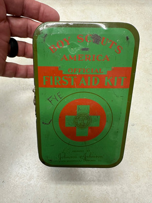 1940's Johnson & Johnson Official Boy Scout First Aid Tin