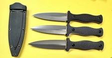 TRS Bootlegger Fixed Blade Spear Dagger & Two Unsharpened Dagger Blank Trainers